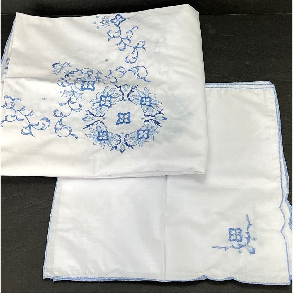 Vintage 70s Embroidered Tablecloth 6 Napkins Set Blue White 42 x 42" NOS